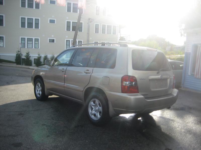 Toyota Highlander  2004