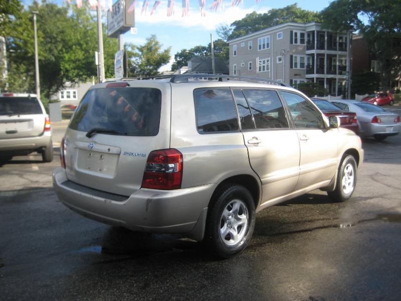 Toyota Highlander  2004