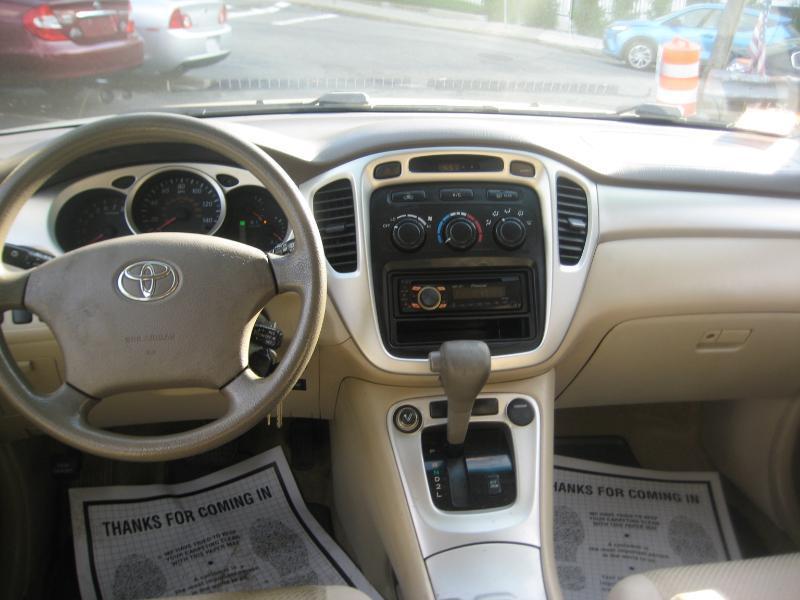 Toyota Highlander  2004