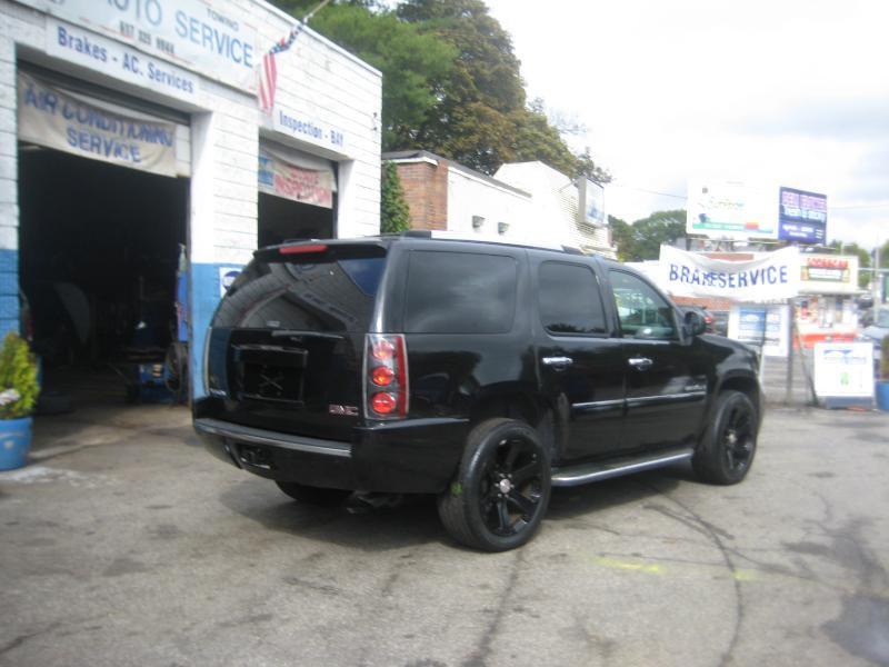 GMC Yukon Denali  2008