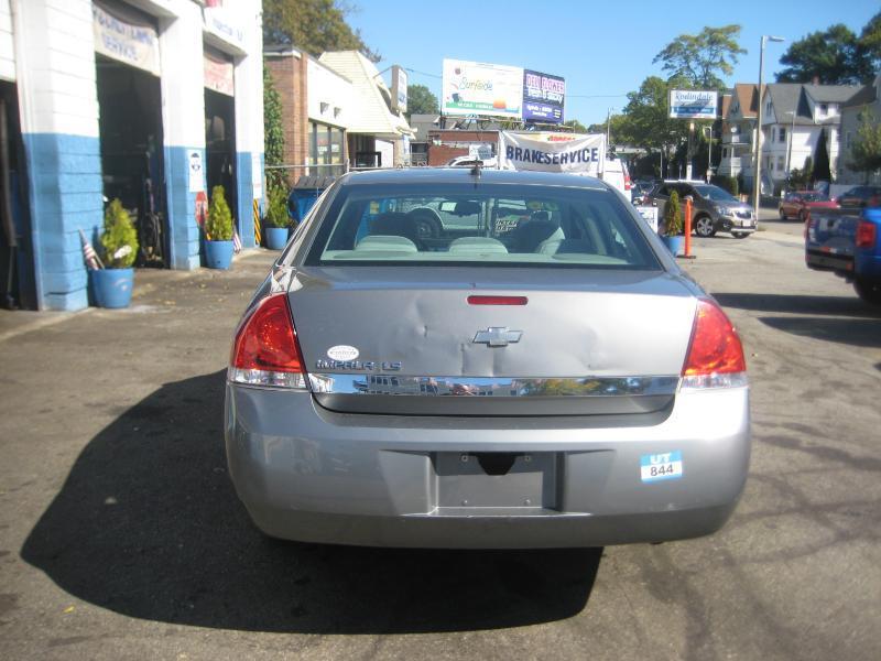 Chevrolet Impala LS 2006