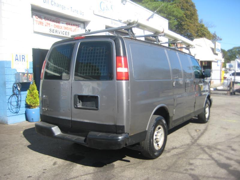 Chevrolet Express 2500 Cargo 2009