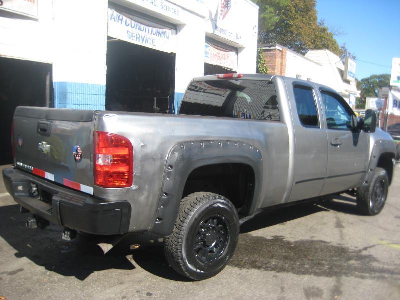Chevrolet Silverado 2500HD Work Truck Ext. Cab Std. Box 4WD 2008