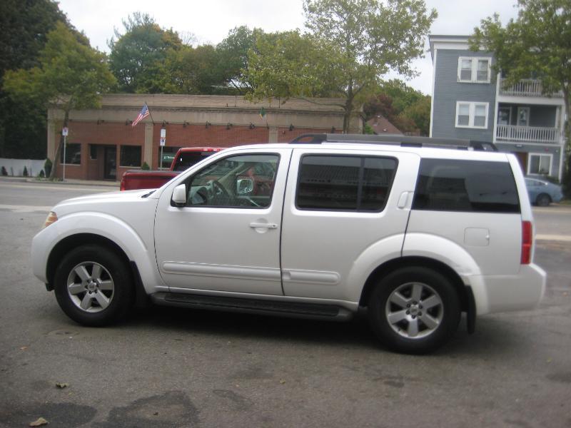 Nissan Pathfinder  2009