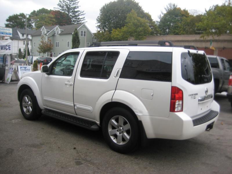 Nissan Pathfinder  2009