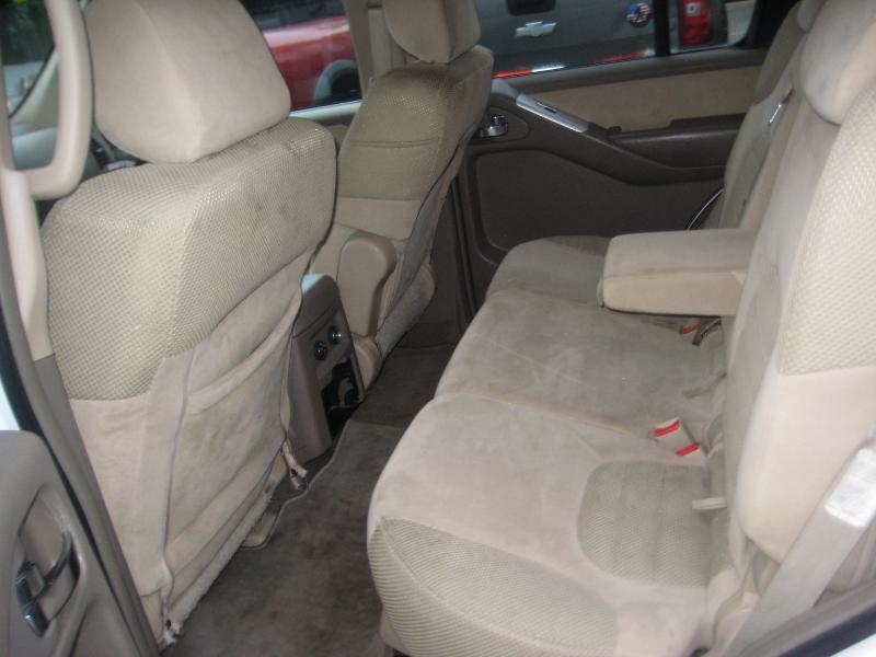 Nissan Pathfinder  2009