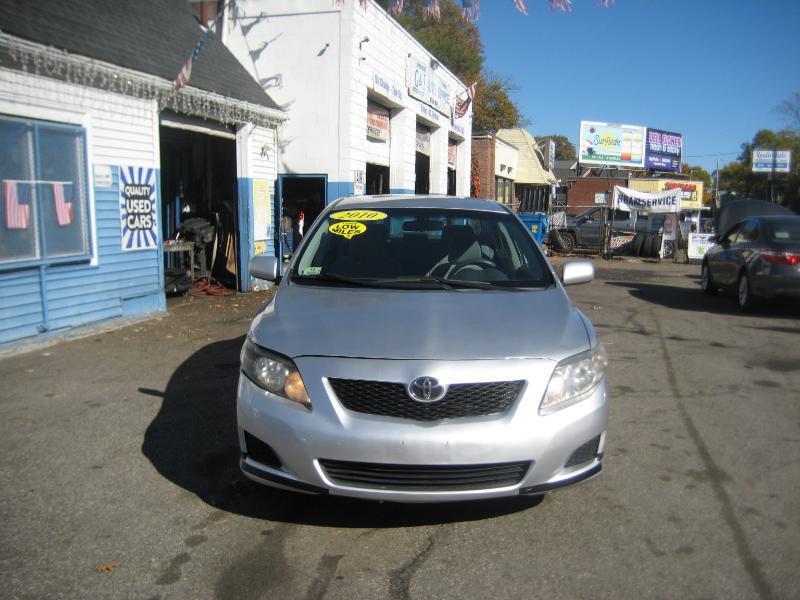Toyota Corolla  2010