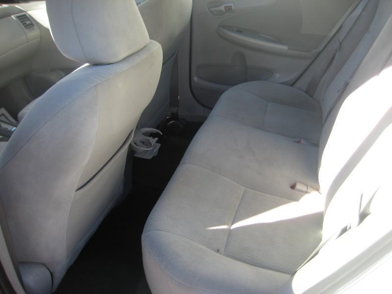 Toyota Corolla  2010