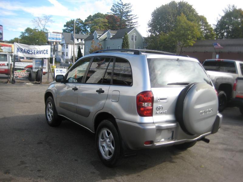 Toyota RAV4  2005