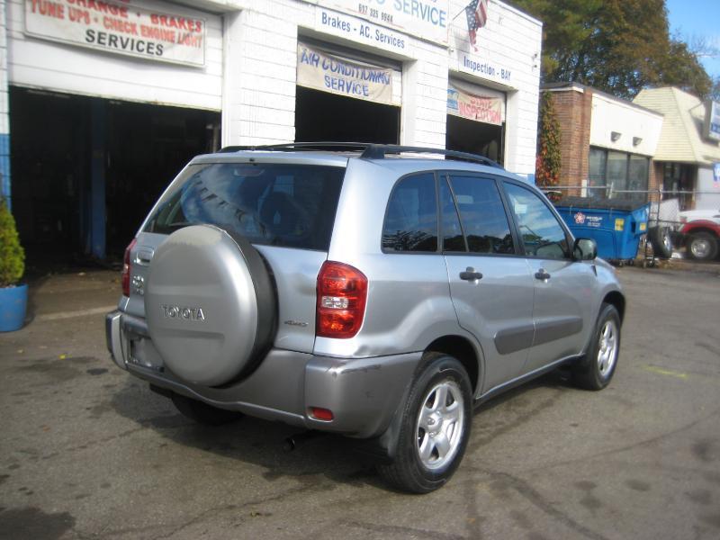 Toyota RAV4  2005