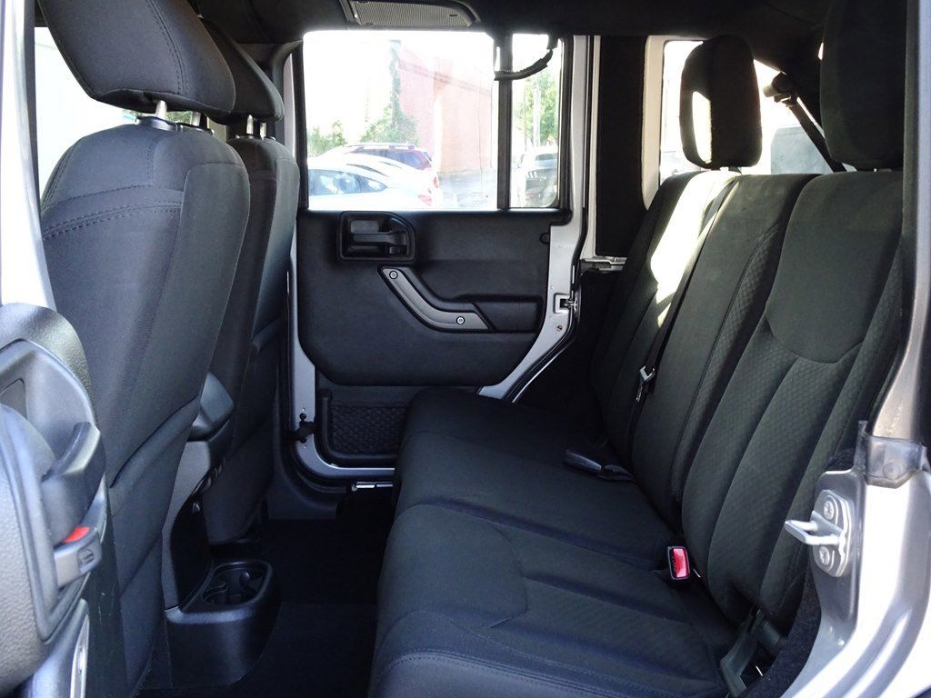 Jeep Wrangler Unlimited Sport 4WD 2017