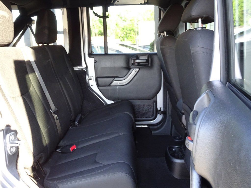 Jeep Wrangler Unlimited Sport 4WD 2017