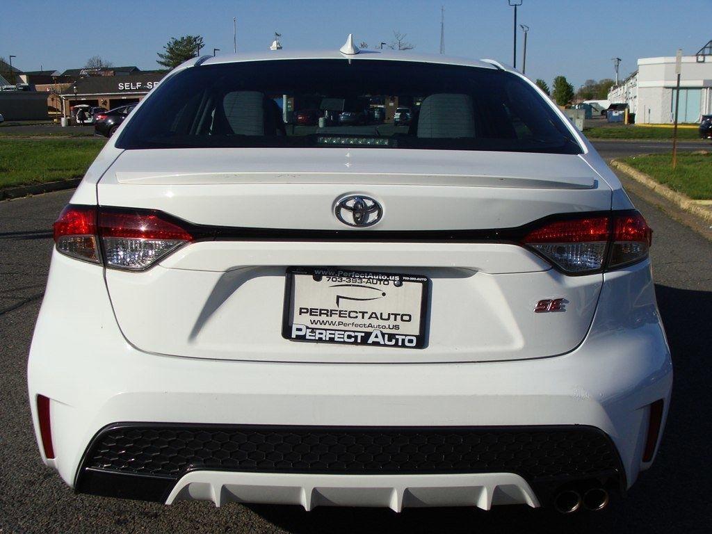 Toyota Corolla SE CVT (Natl) 2020