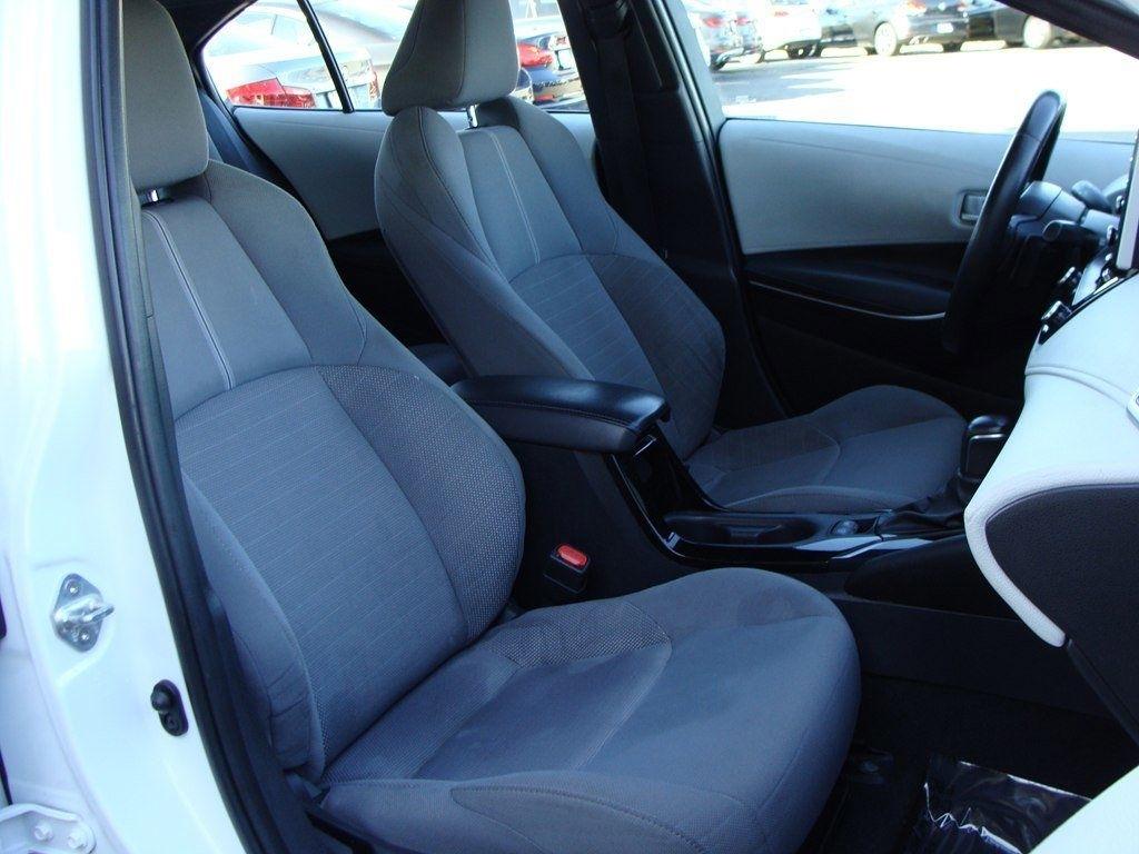 Toyota Corolla SE CVT (Natl) 2020