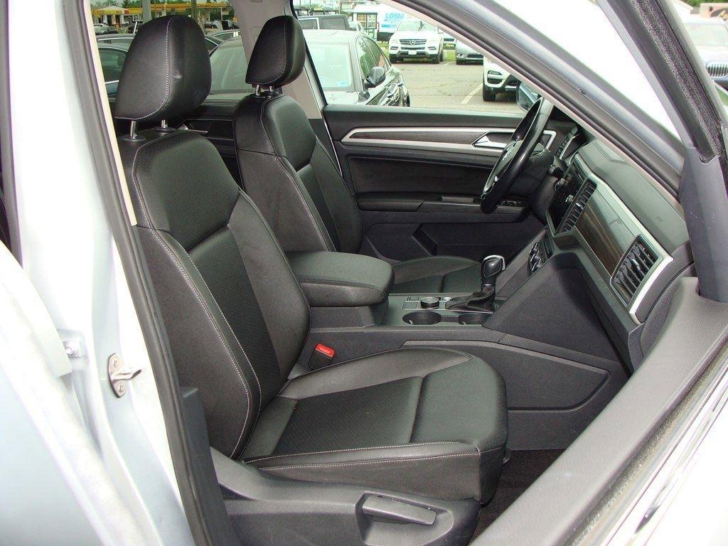 Volkswagen Atlas 3.6L V6 SE w/Technology 4MOTION 2018