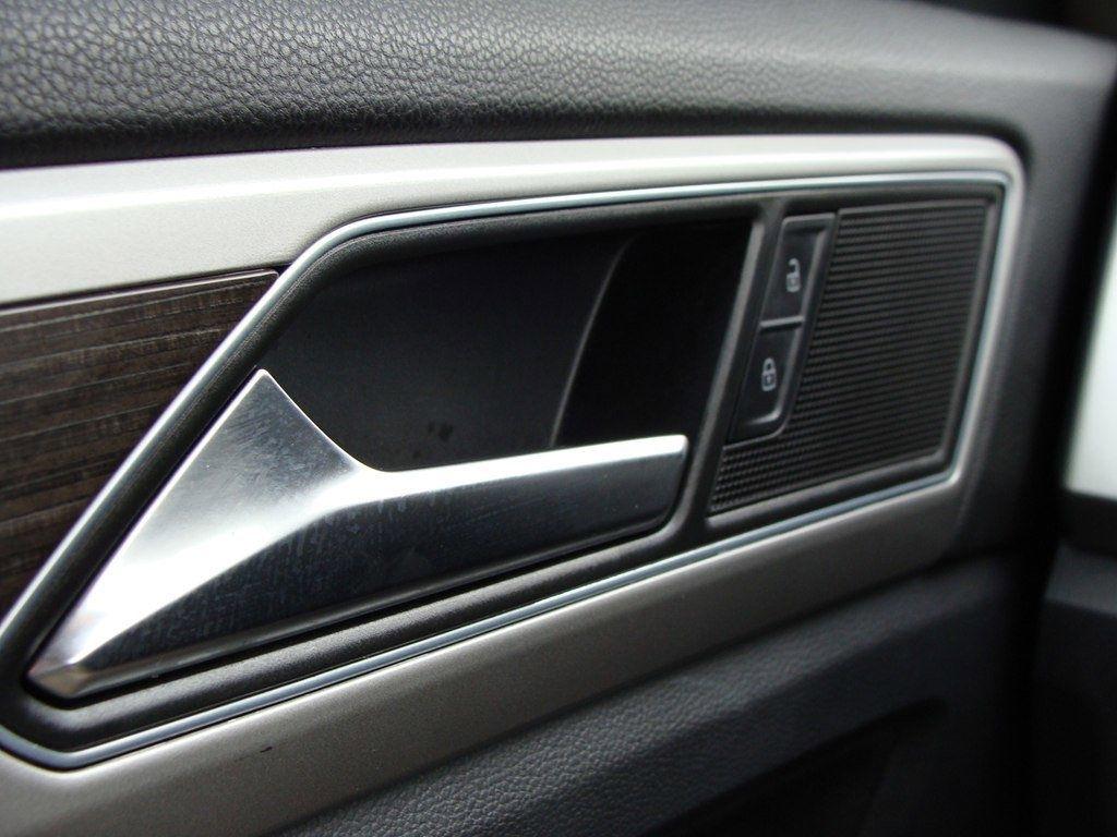 Volkswagen Atlas 3.6L V6 SE w/Technology 4MOTION 2018