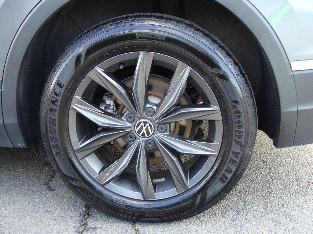 Volkswagen Tiguan 2.0T SE FWD 2023