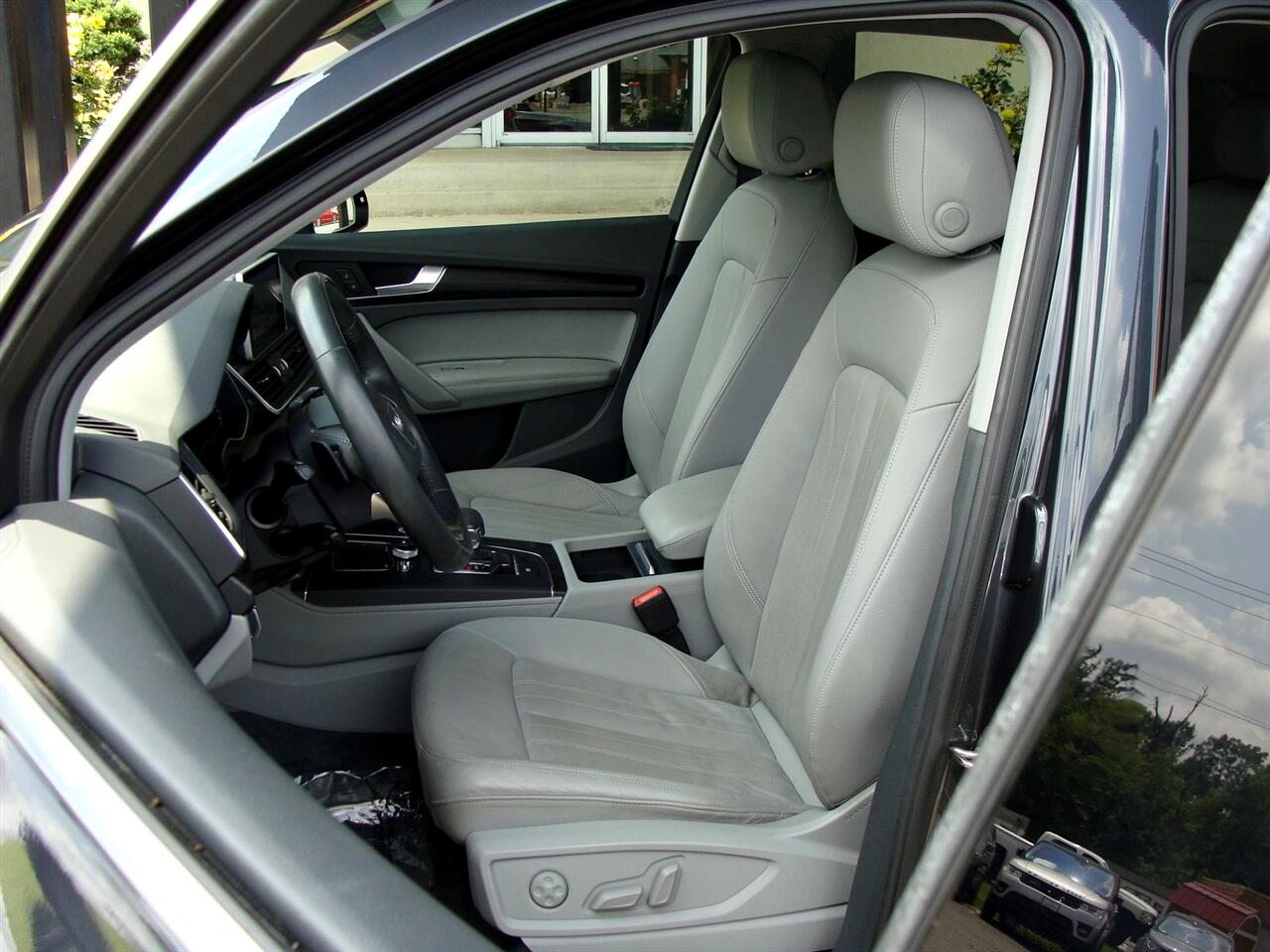 Audi Q5 Premium Plus 45 TFSI quattro 2020 Audi Q5 Premium Plus 45 TFSI quattro 2020