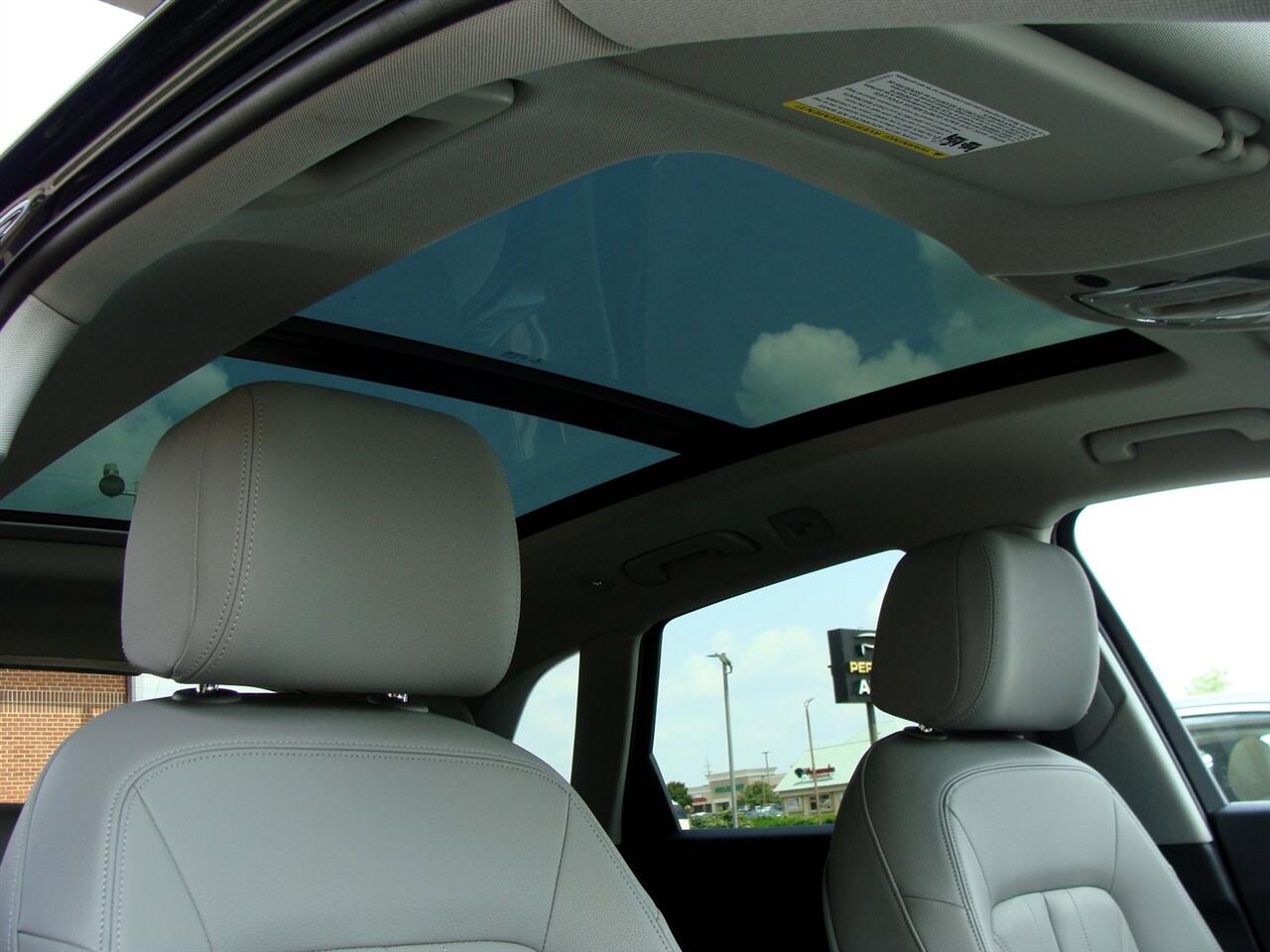 Audi Q5 Premium Plus 45 TFSI quattro 2020 Audi Q5 Premium Plus 45 TFSI quattro 2020