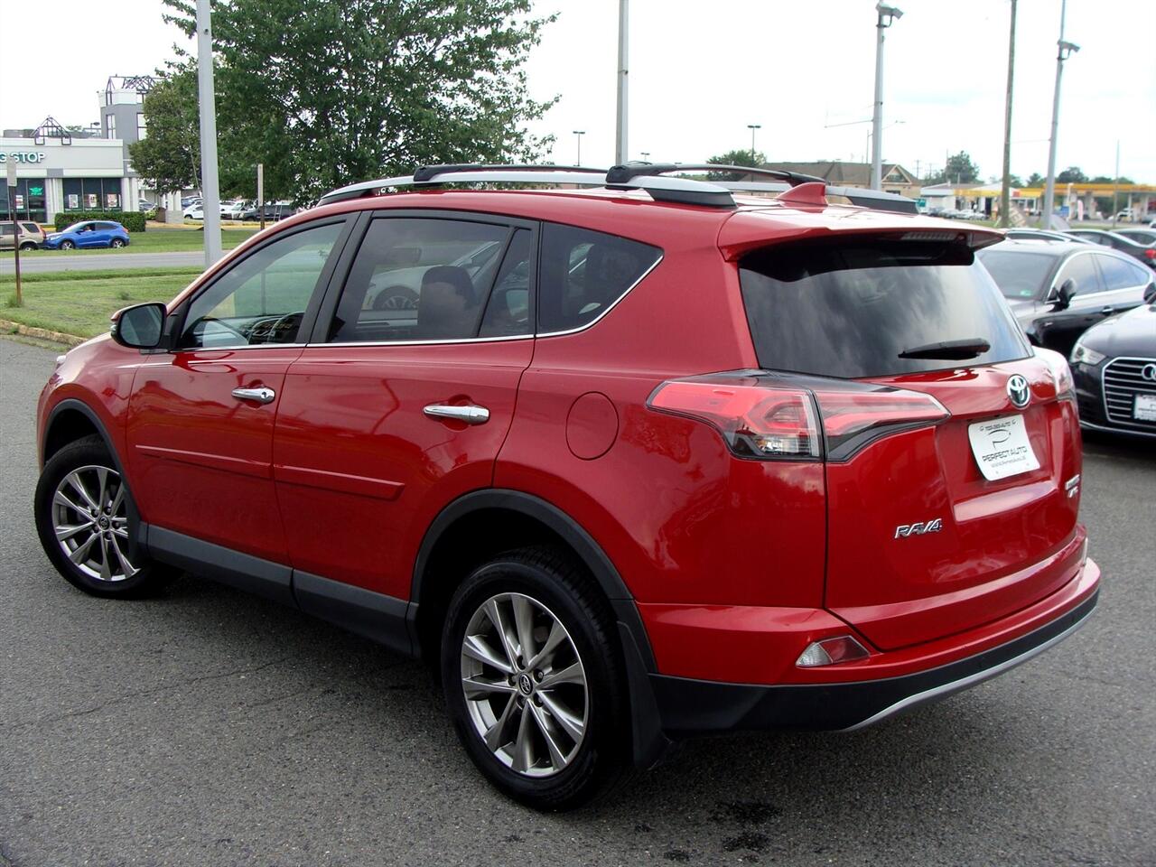 Toyota RAV4 Limited AWD (Natl) 2017 Toyota RAV4 Limited AWD (Natl) 2017