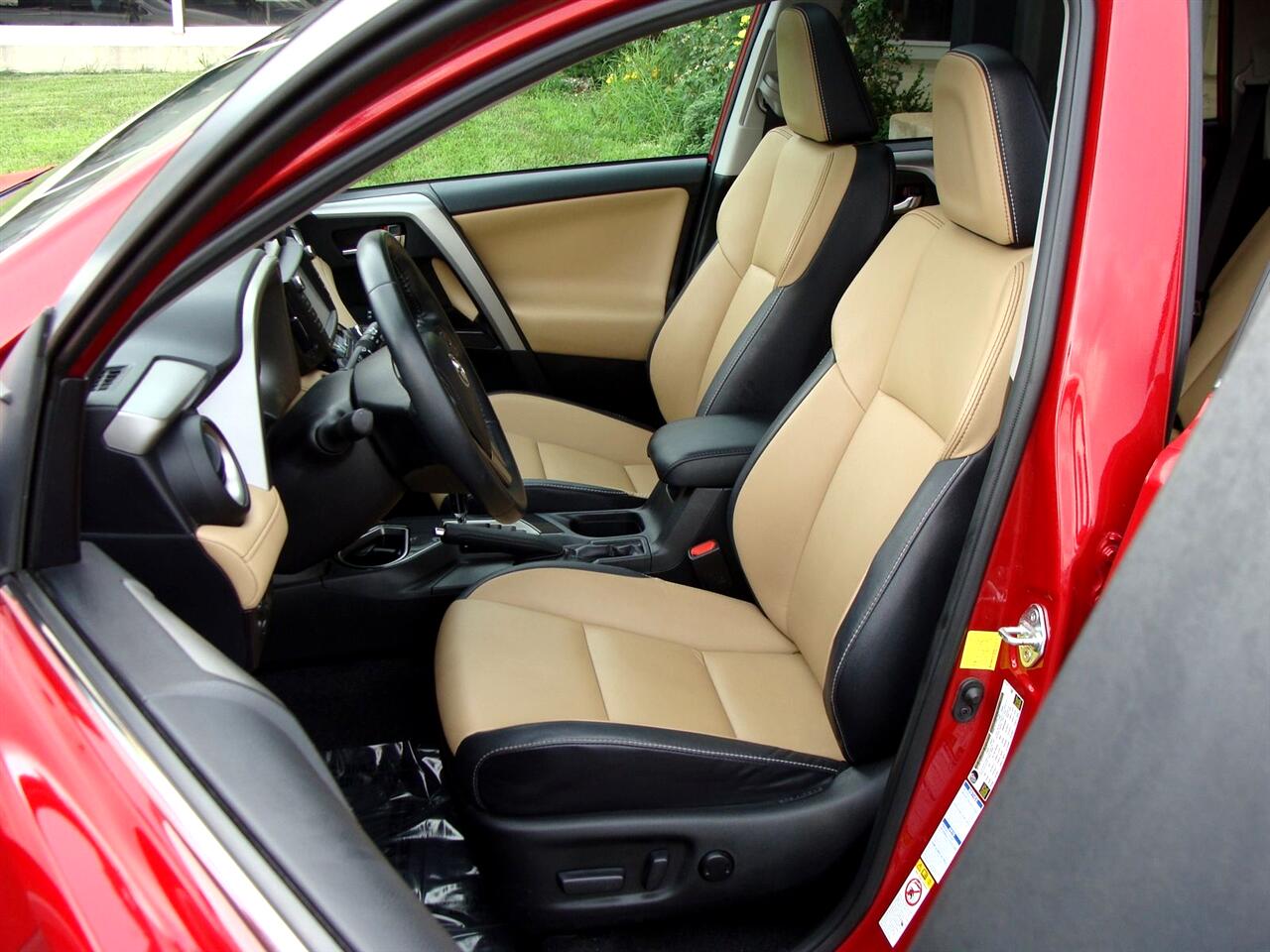 Toyota RAV4 Limited AWD (Natl) 2017 Toyota RAV4 Limited AWD (Natl) 2017