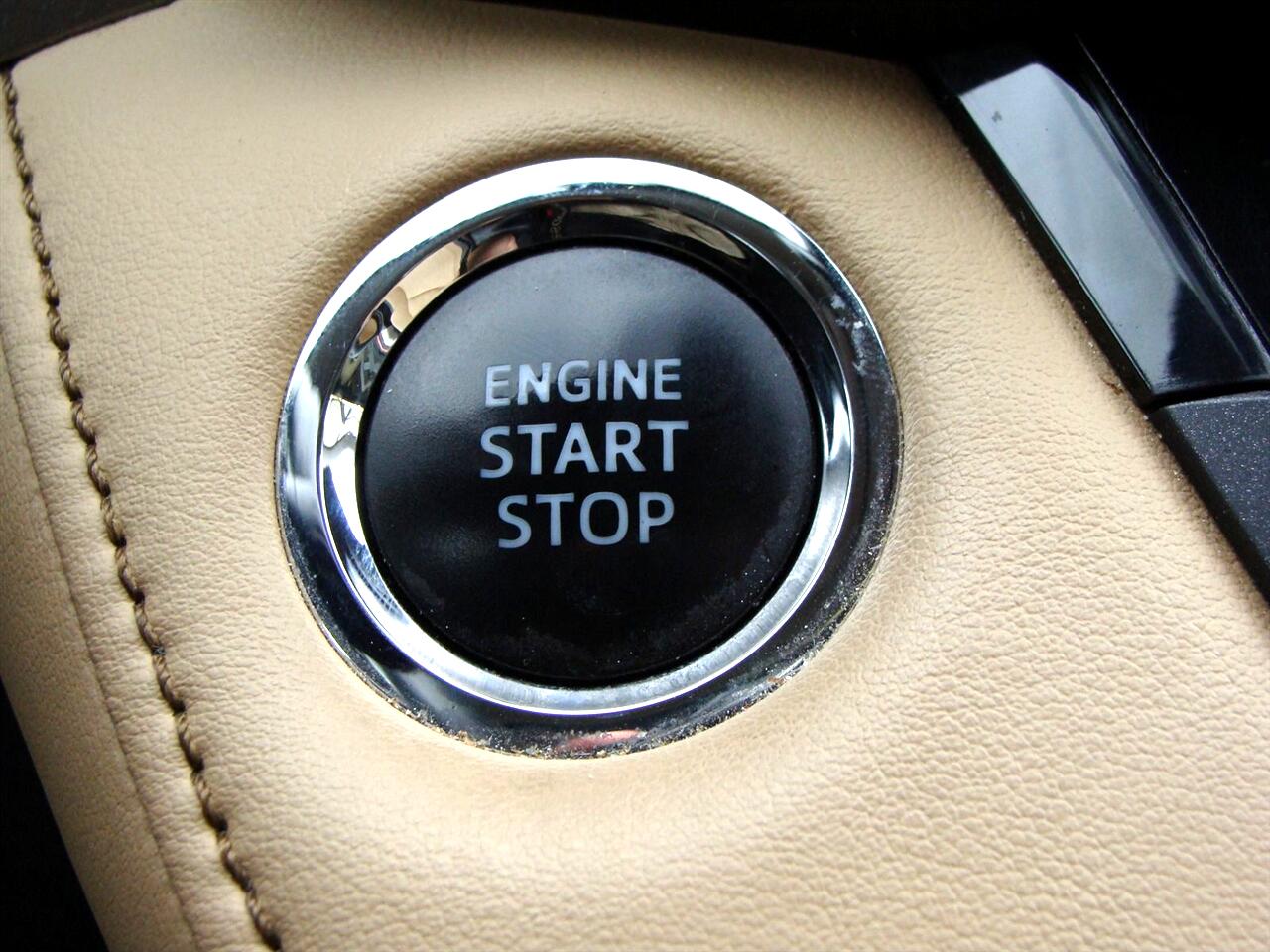 Toyota RAV4 Limited AWD (Natl) 2017 Toyota RAV4 Limited AWD (Natl) 2017