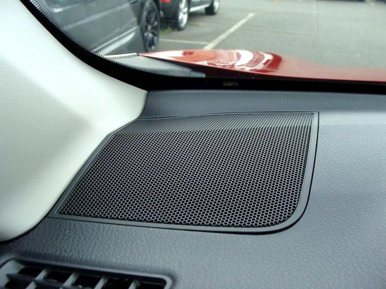 Toyota RAV4 Limited AWD (Natl) 2017 Toyota RAV4 Limited AWD (Natl) 2017