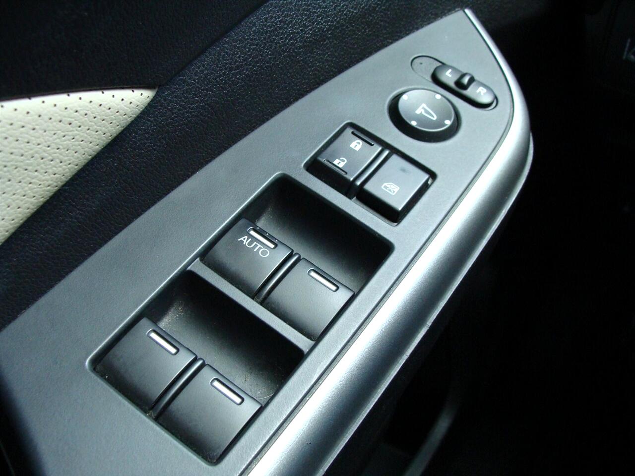 Honda CR-V AWD 5dr Touring 2015 Honda CR-V AWD 5dr Touring 2015