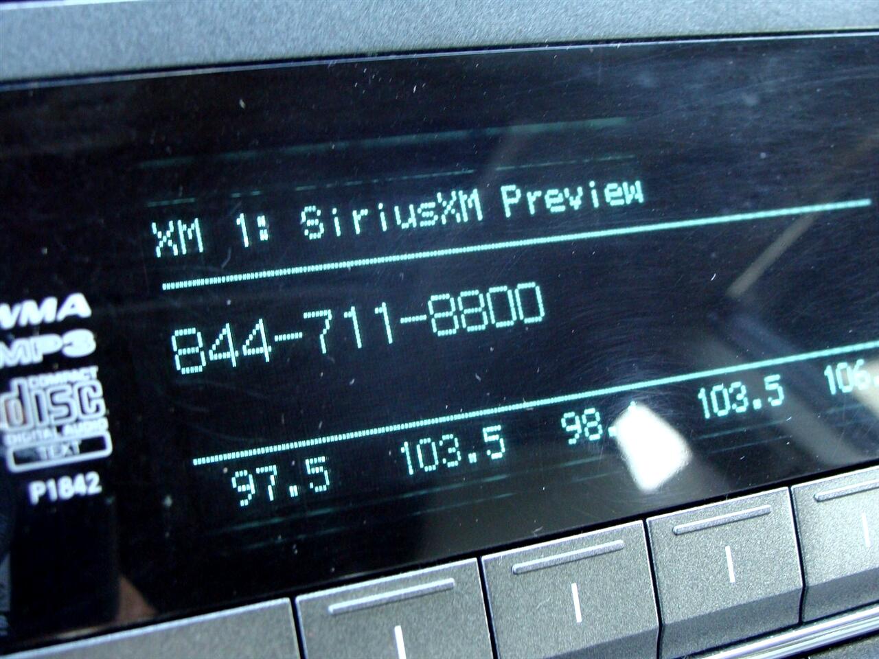 Toyota Sienna 5dr 8-Pass Van V6 XLE FWD (Natl) 2014 Toyota Sienna 5dr 8-Pass Van V6 XLE FWD (Natl) 2014