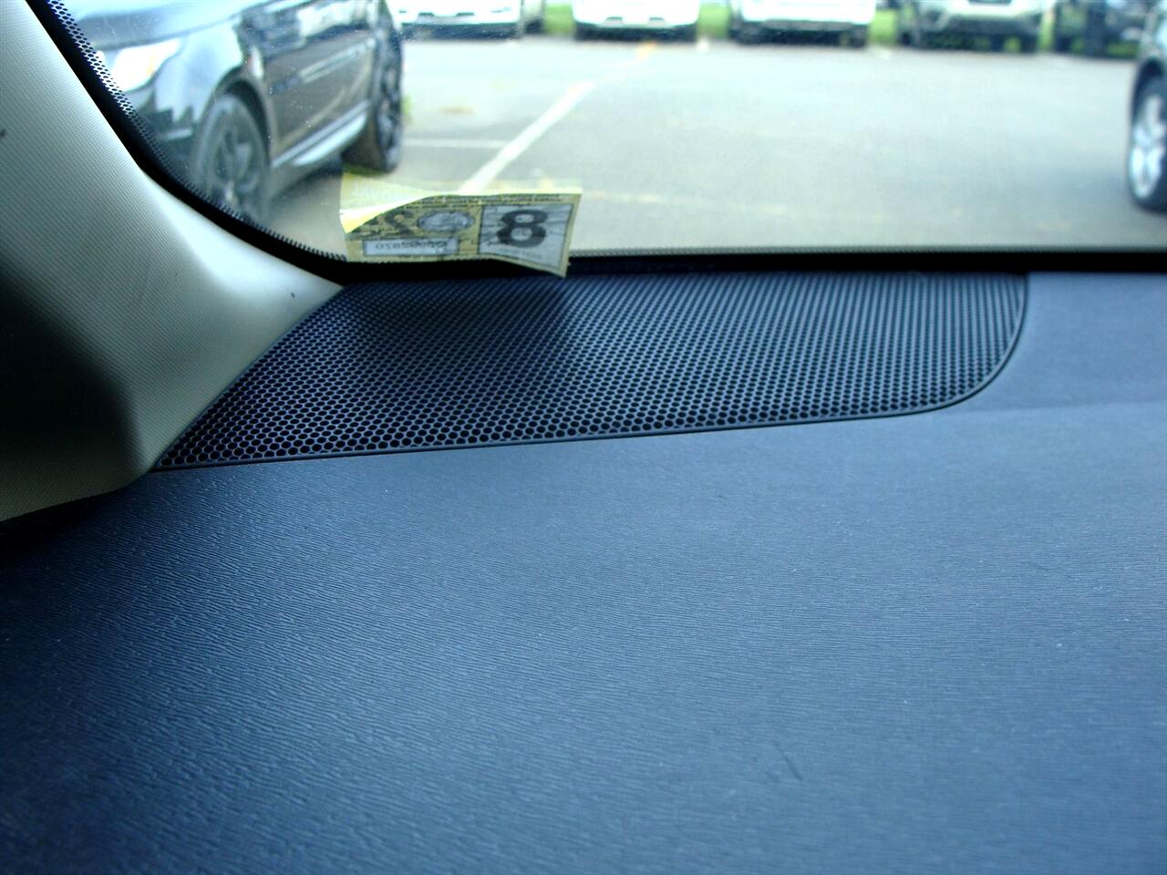 Toyota Sienna 5dr 8-Pass Van V6 XLE FWD (Natl) 2014 Toyota Sienna 5dr 8-Pass Van V6 XLE FWD (Natl) 2014