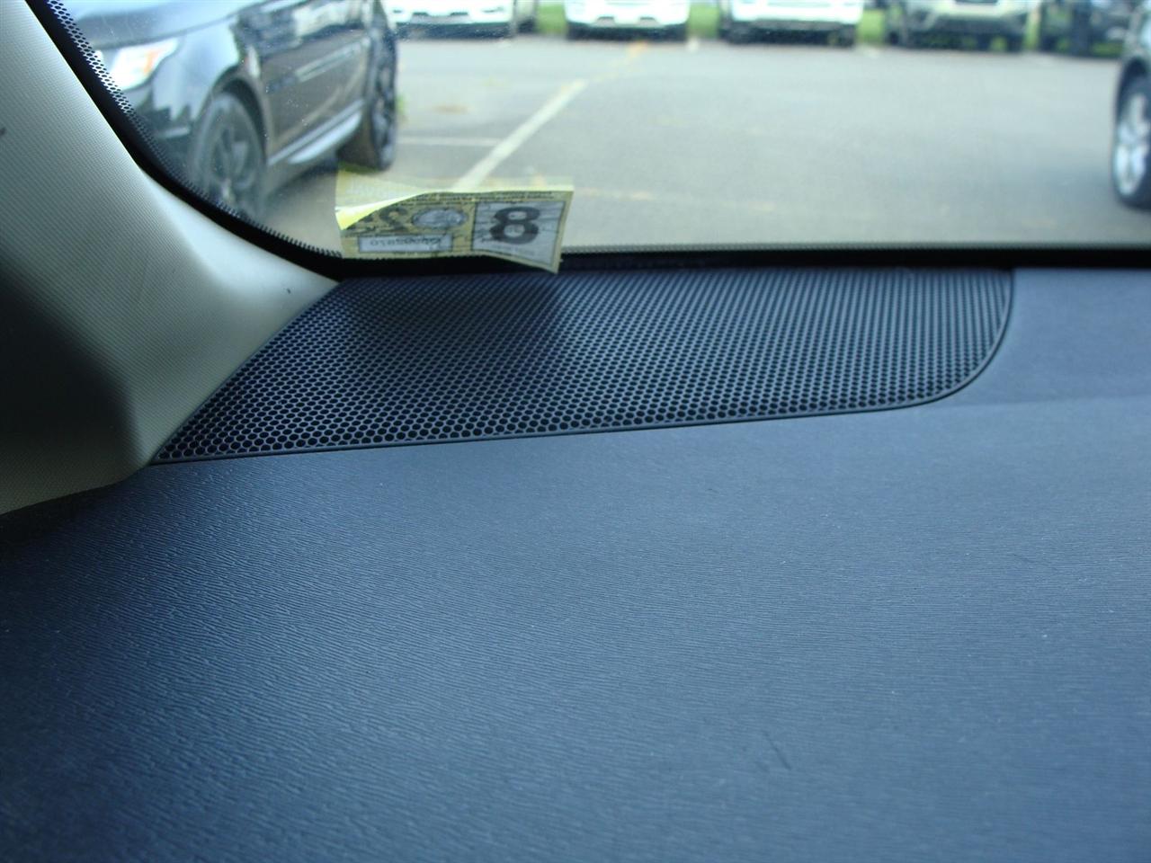 Toyota Sienna 5dr 8-Pass Van V6 XLE FWD (Natl) 2014