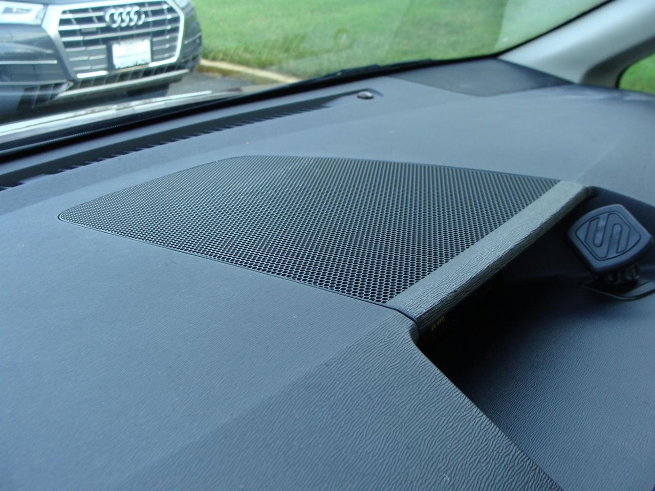 Toyota Sienna 5dr 8-Pass Van V6 XLE FWD (Natl) 2014