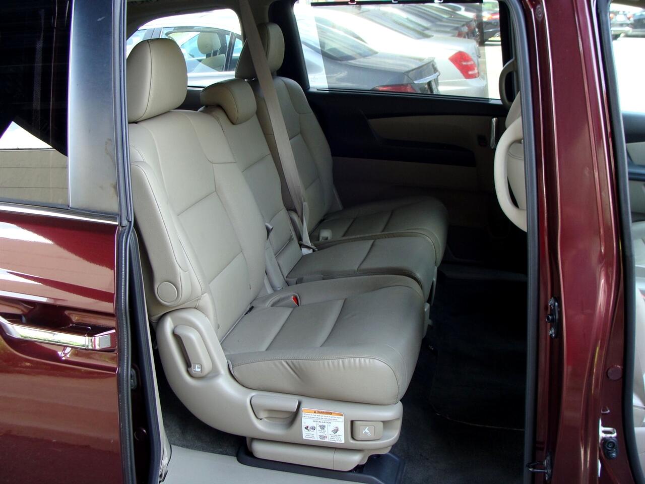 2015 Honda Odyssey EX-L photo 12