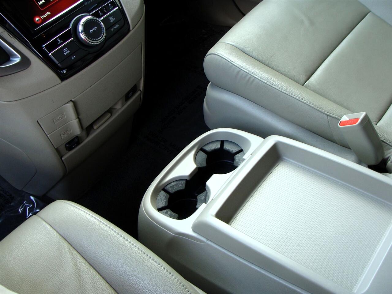 2015 Honda Odyssey EX-L photo 18