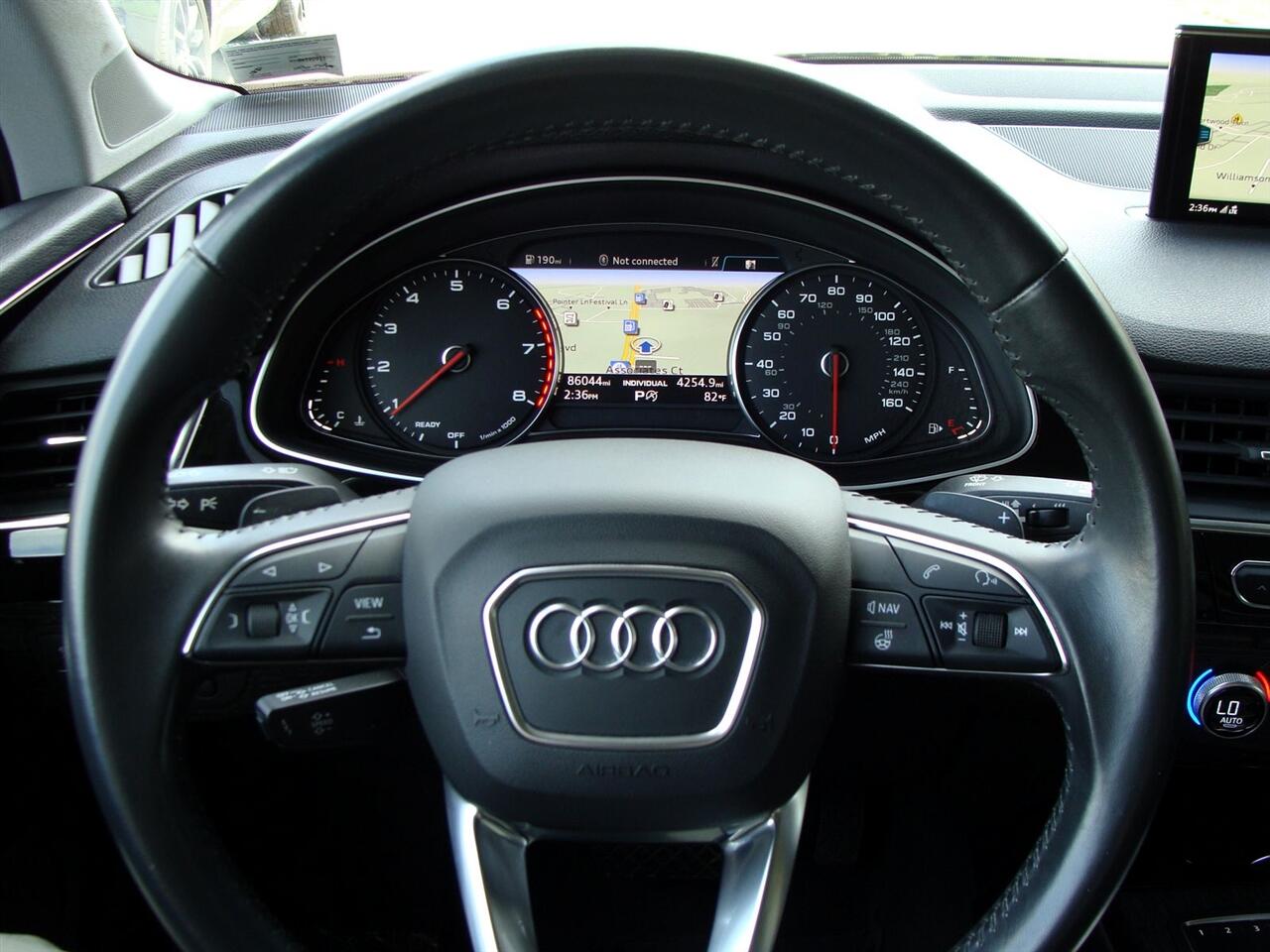 2018 Audi Q7 3.0 Premium Plus photo 17