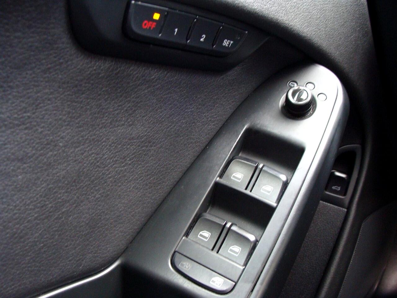 2012 Audi A4 Quattro Premium Plus photo 26