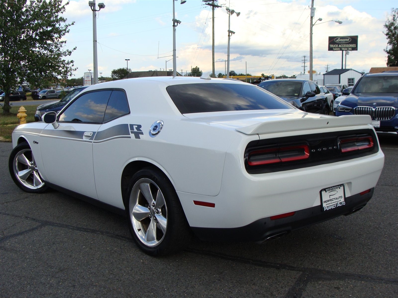 Dodge Challenger 2dr Cpe R/T Plus 2015 Dodge Challenger 2dr Cpe R/T Plus 2015