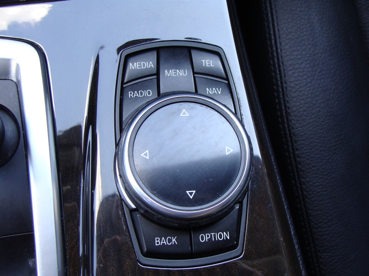 BMW 5-Series 4dr Sdn 535i xDrive AWD 2014 BMW 5-Series 4dr Sdn 535i xDrive AWD 2014