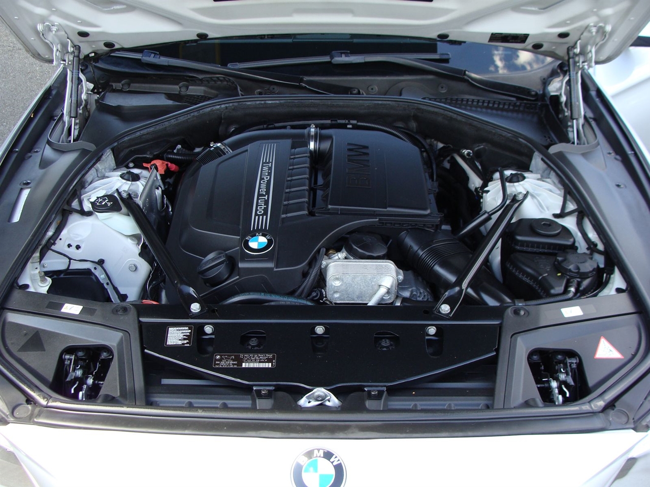 BMW 5-Series 4dr Sdn 535i xDrive AWD 2014 BMW 5-Series 4dr Sdn 535i xDrive AWD 2014