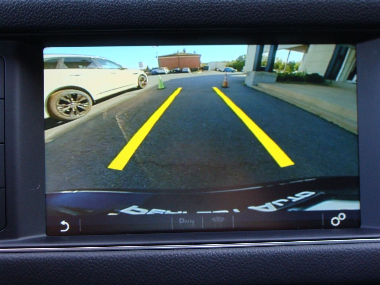 Jaguar XF-Series 35t Premium AWD 2017 Jaguar XF-Series 35t Premium AWD 2017