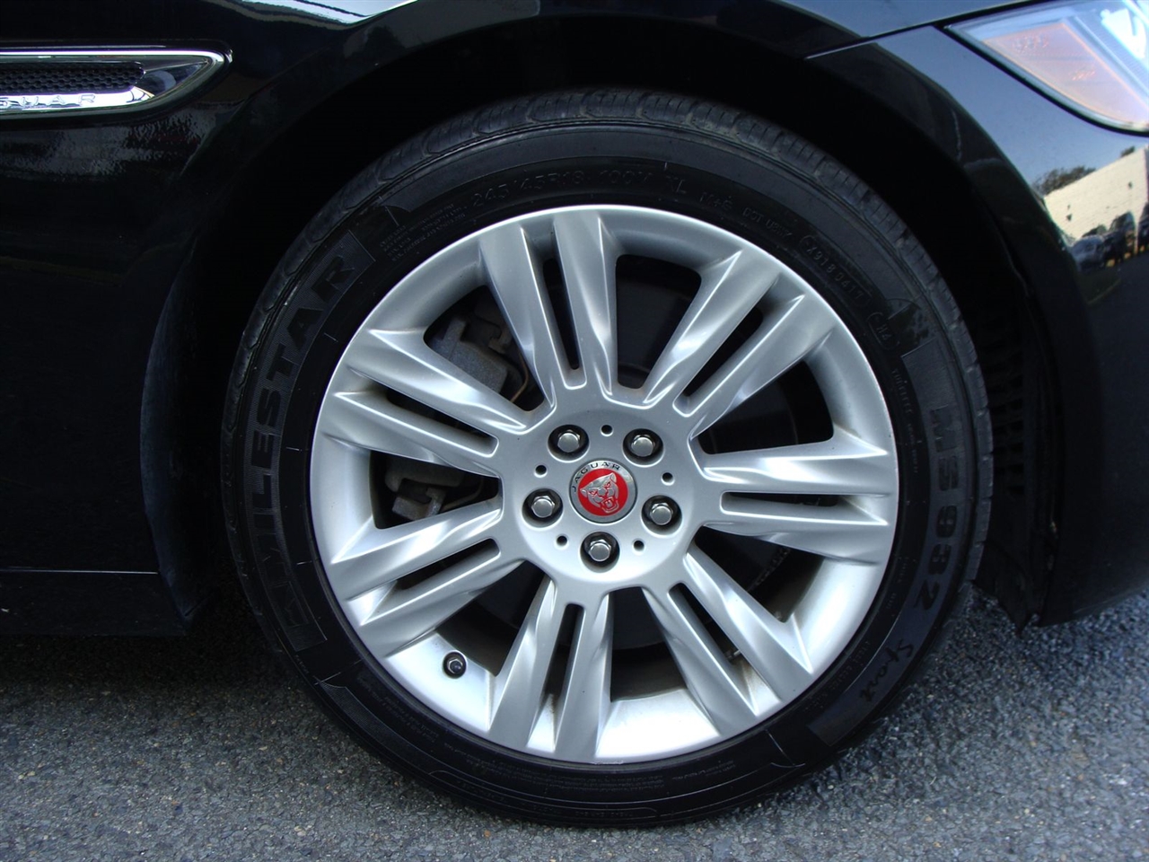 Jaguar XF-Series 35t Premium AWD 2017 Jaguar XF-Series 35t Premium AWD 2017