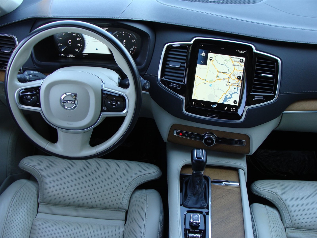 2019 Volvo XC90 T6 Inscription photo 9