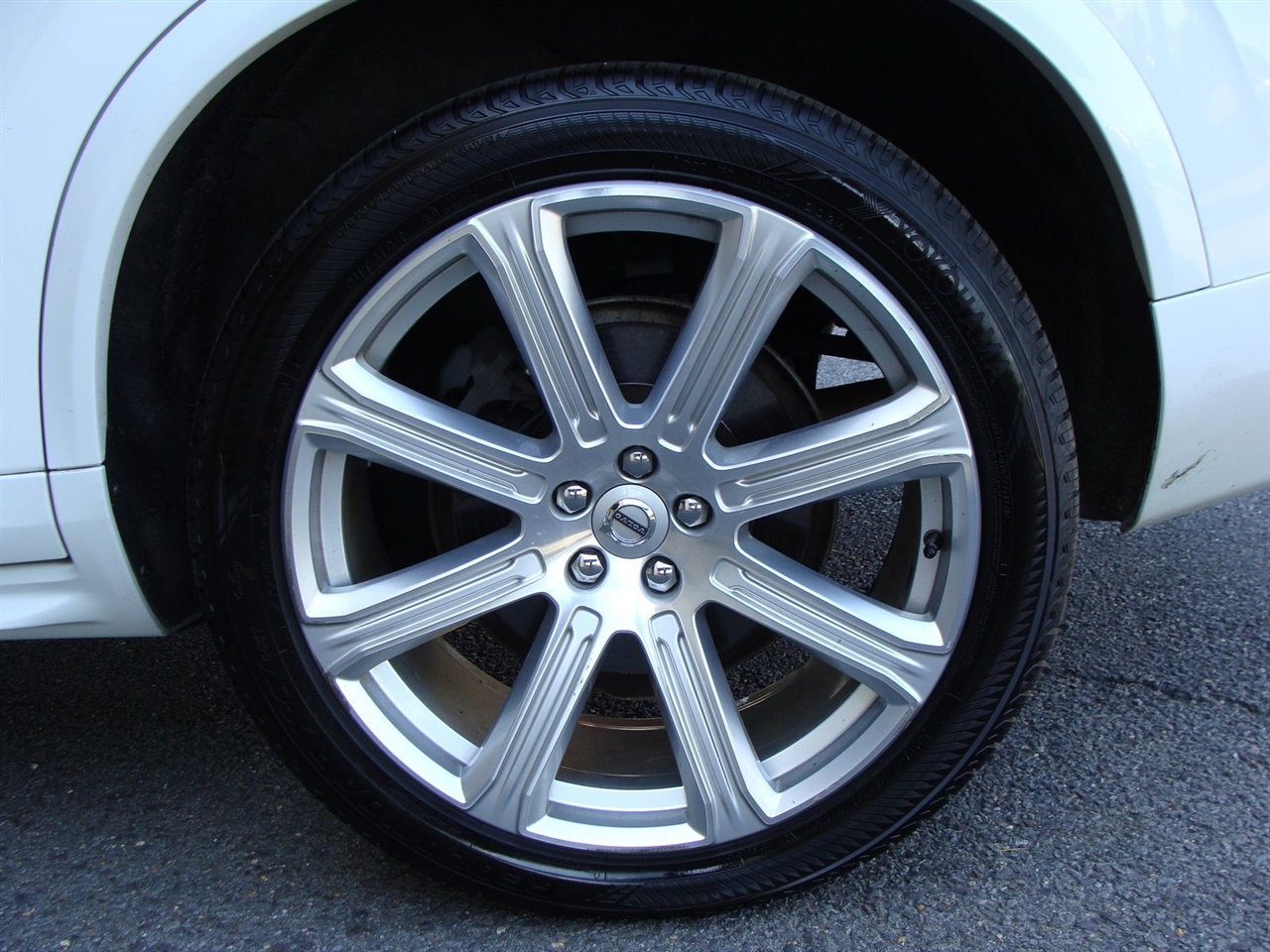 2019 Volvo XC90 T6 Inscription photo 28