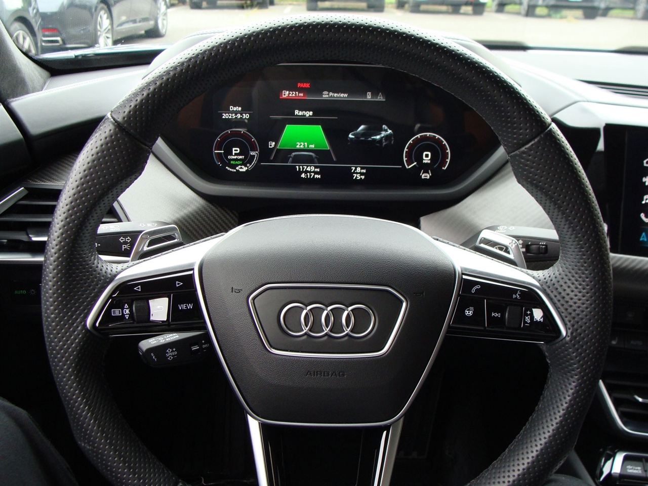 2022 Audi RS e-tron GT Base photo 15