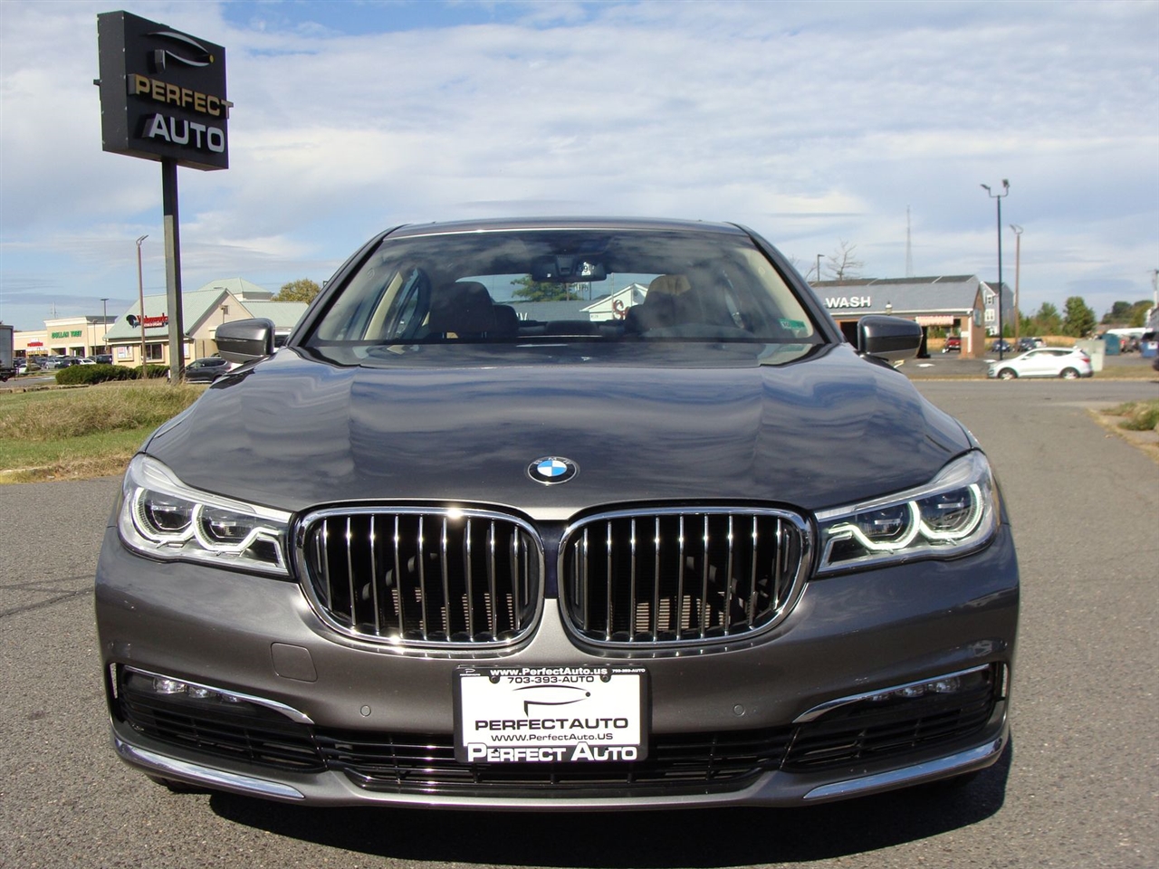 BMW 7 Series 750i xDrive Sedan 2017