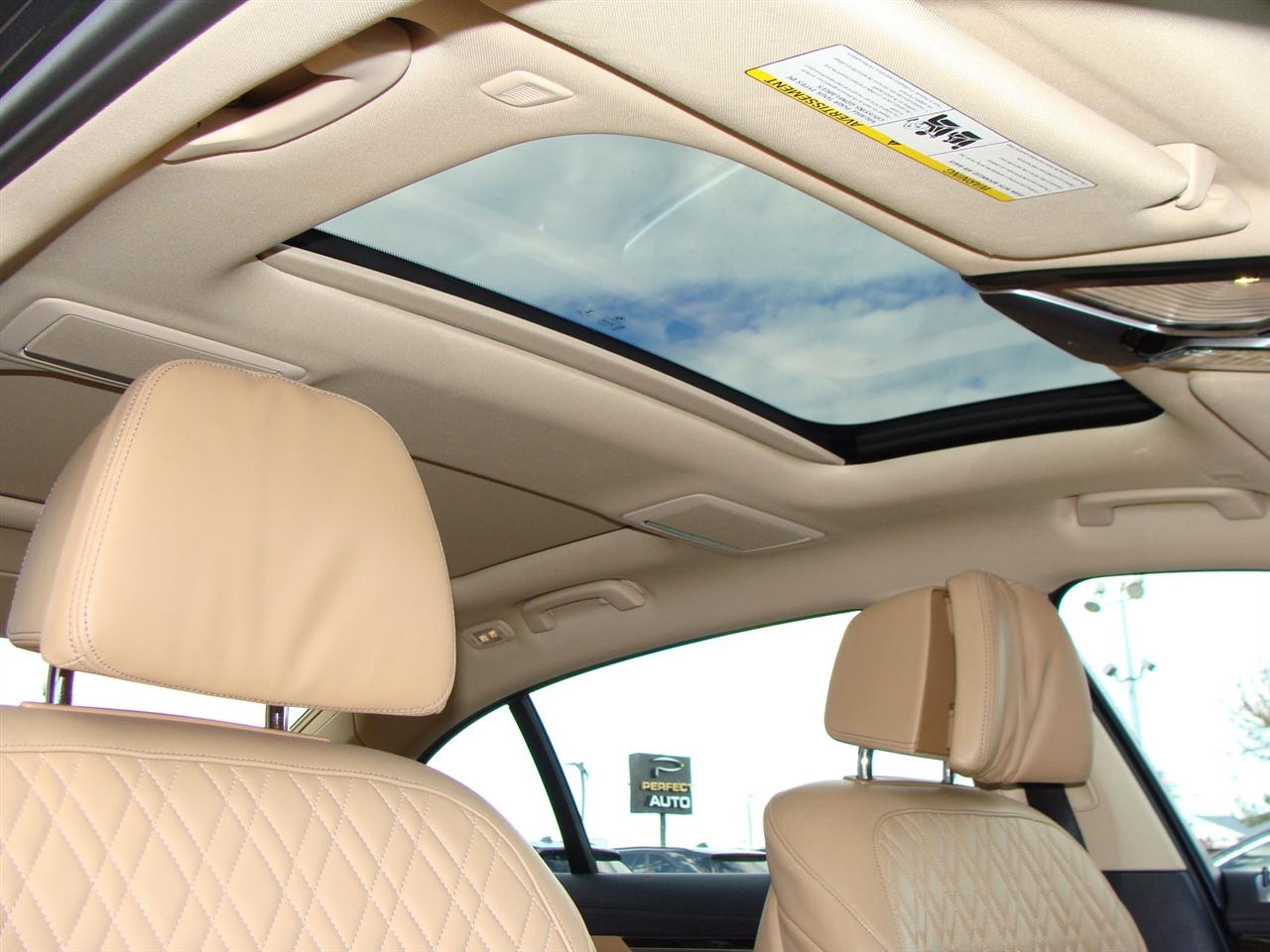 BMW 7 Series 750i xDrive Sedan 2017