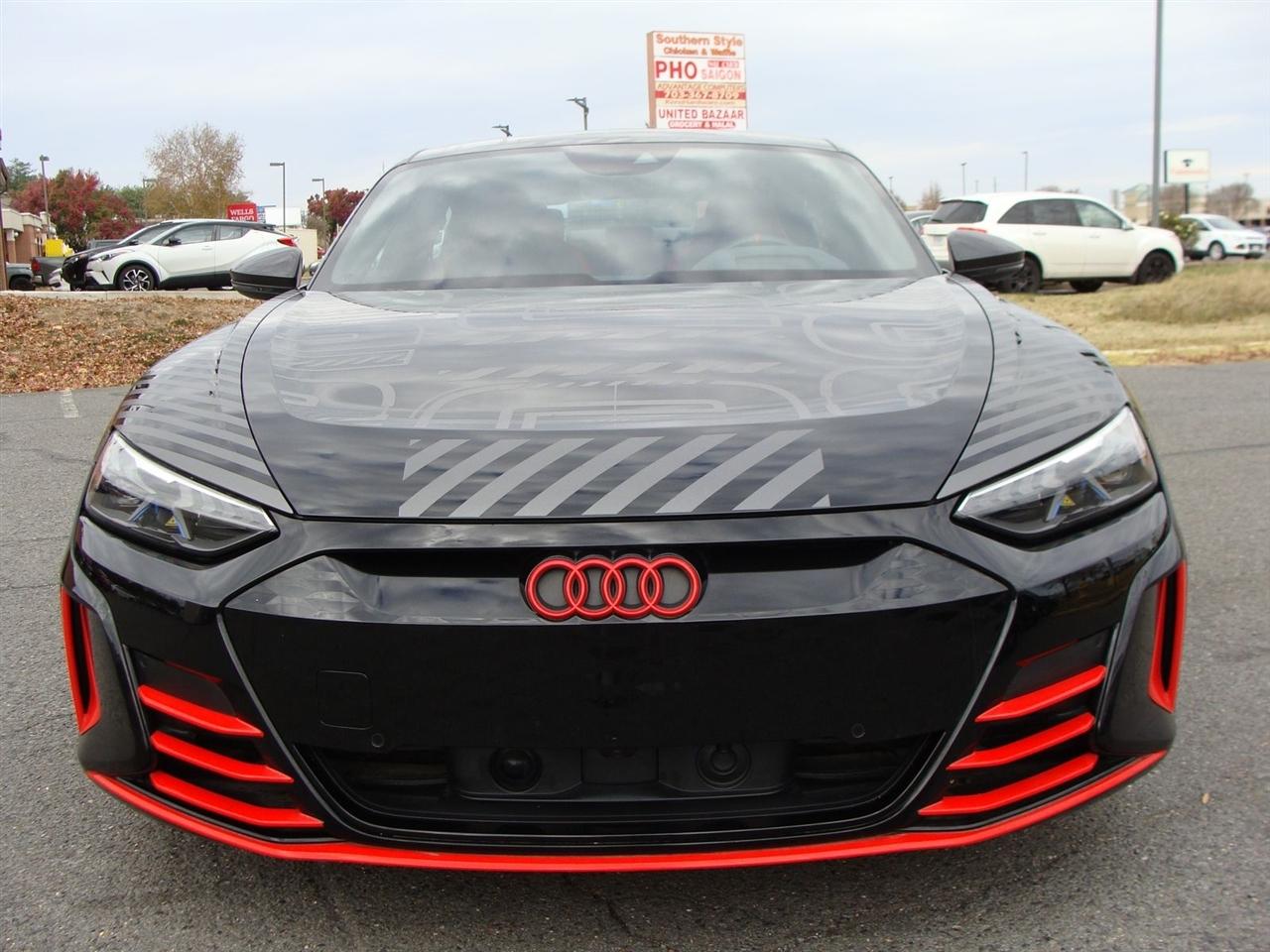 Audi RS e-tron GT quattro 2023