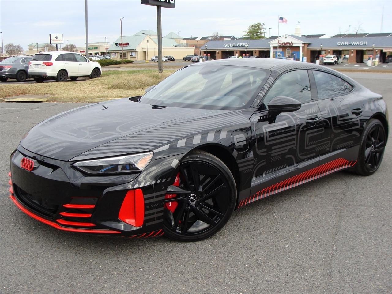 Audi RS e-tron GT quattro 2023