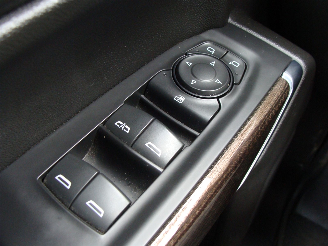 Chevrolet Silverado 1500 4WD Crew Cab 147" LT w/2FL 2021