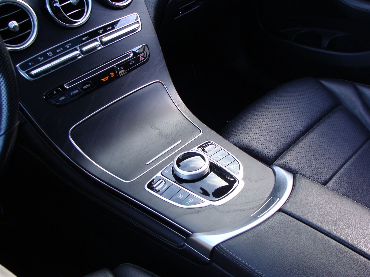 Mercedes-Benz GLC GLC 300 4MATIC SUV 2019